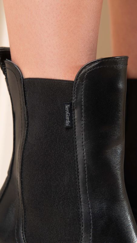 NeroGiardini Women Art. I309163D suede chelsea boots Nero N8HP4210